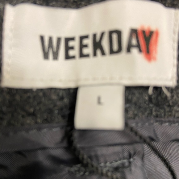 WEEKDAY- NWT- Grey Wool Mini Skirt Size L - Picture 5 of 7